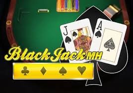 Filipino players enjoying q25 online gaming with English interface on mobile devices
