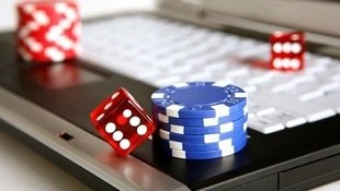 q25 game lobby overview showing sports and casino categories on mobile